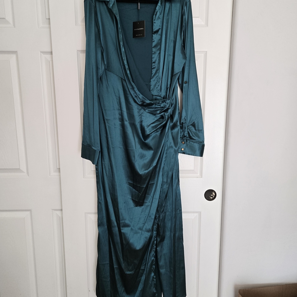 JLUXLABEL Emerald Satin V-Neck Dress